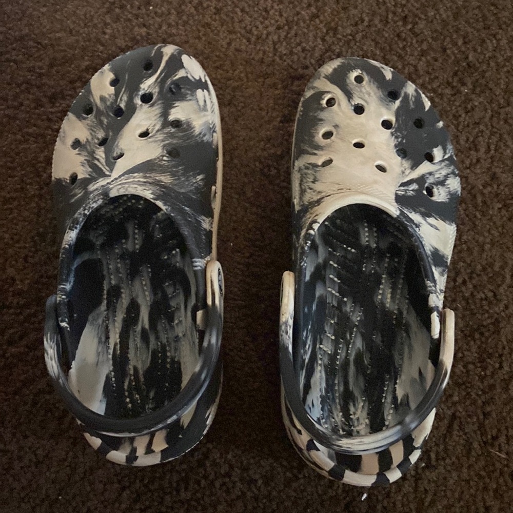 black and white tye dye crocs
